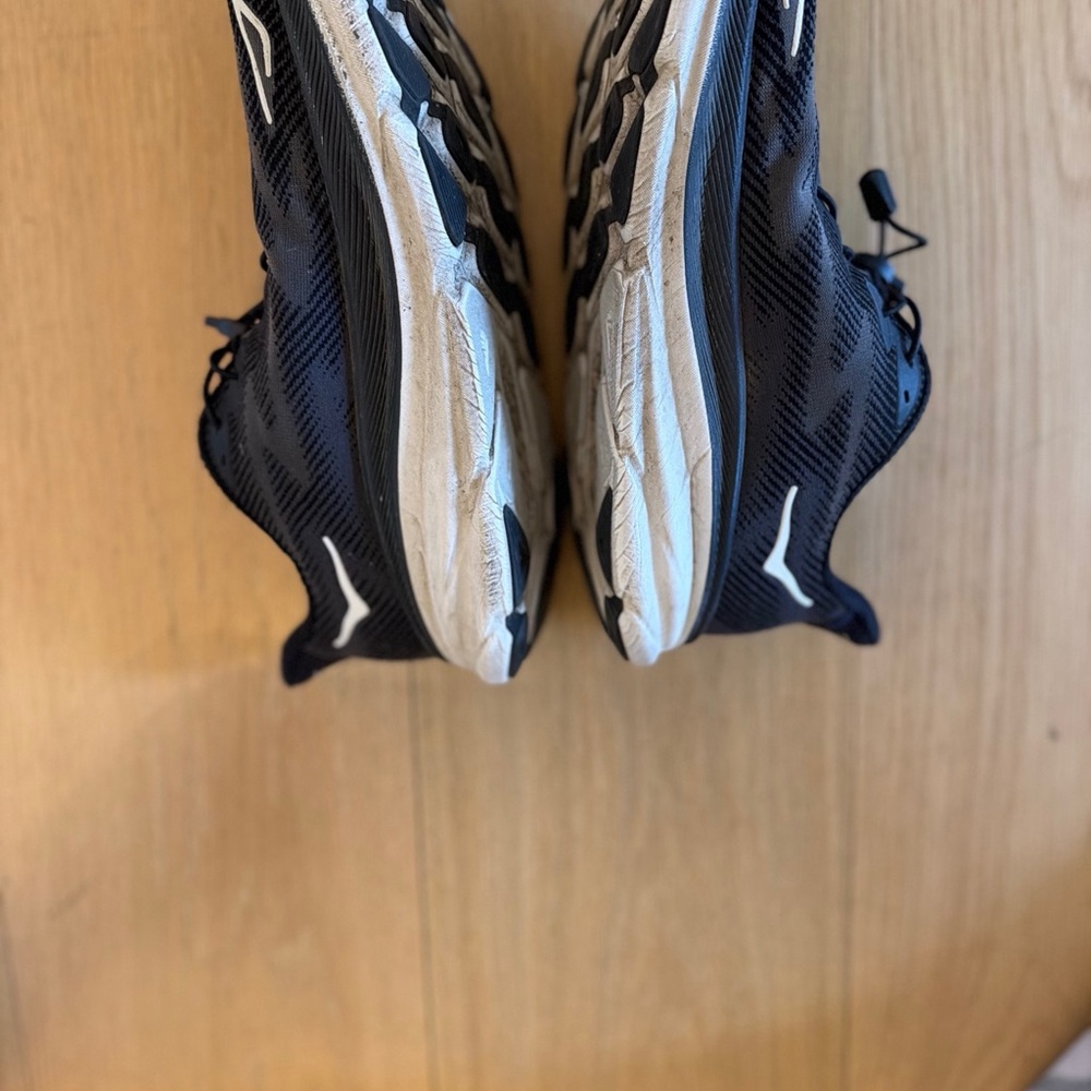 HOKA CLIFTON MENS SIZE 10 - Picture 3 of 4